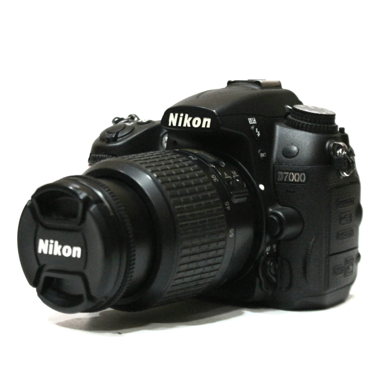 Nikon D7000 DSLR Camera for HD Video Recording & Photography with 18-55 mm lens - Complete Accessories