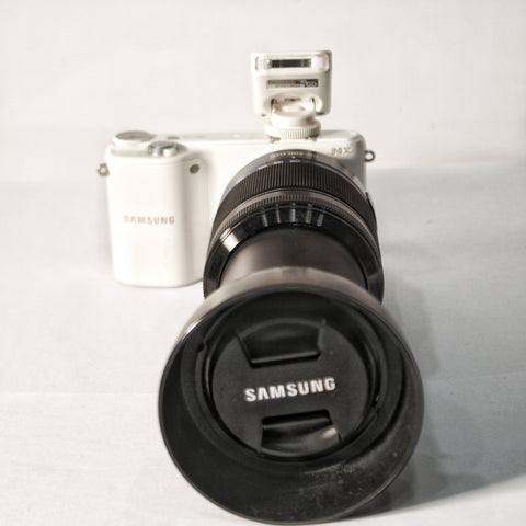 Samsung Mirror Less Camera NX2000 with 50-200mm Lens Best Price In Pakistan